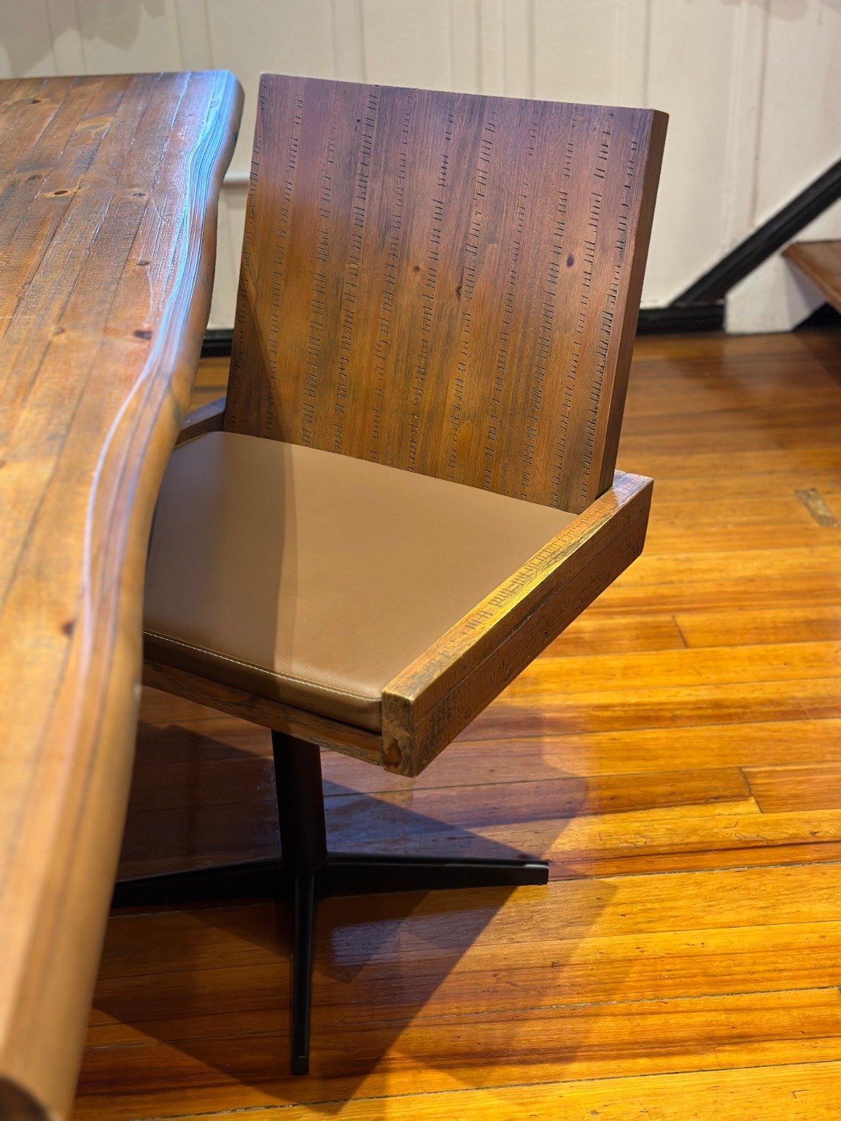 Cadeira Fly em ambiente de design